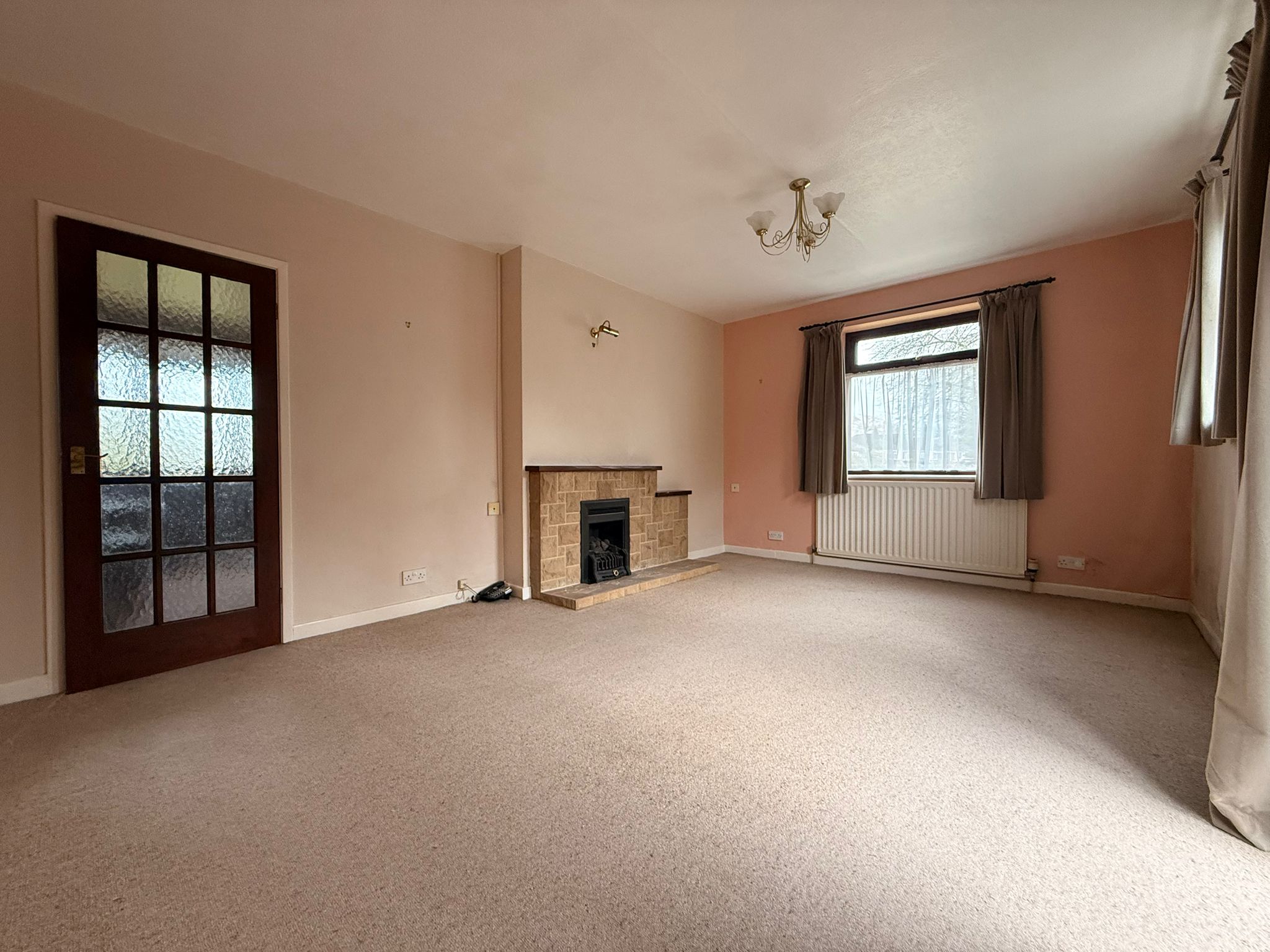 Yew Tree Road, Plumley